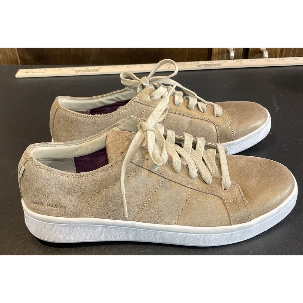 Mark Nason Womens 8.5 Sneakers Gold Metallic Leather Low Top Lace Up Preppy - Picture 4 of 7
